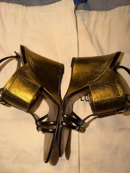 Preloved Louis Vuitton Gold Metallic Leather Strappy Sandals size 38 great cond - Picture 3 of 12